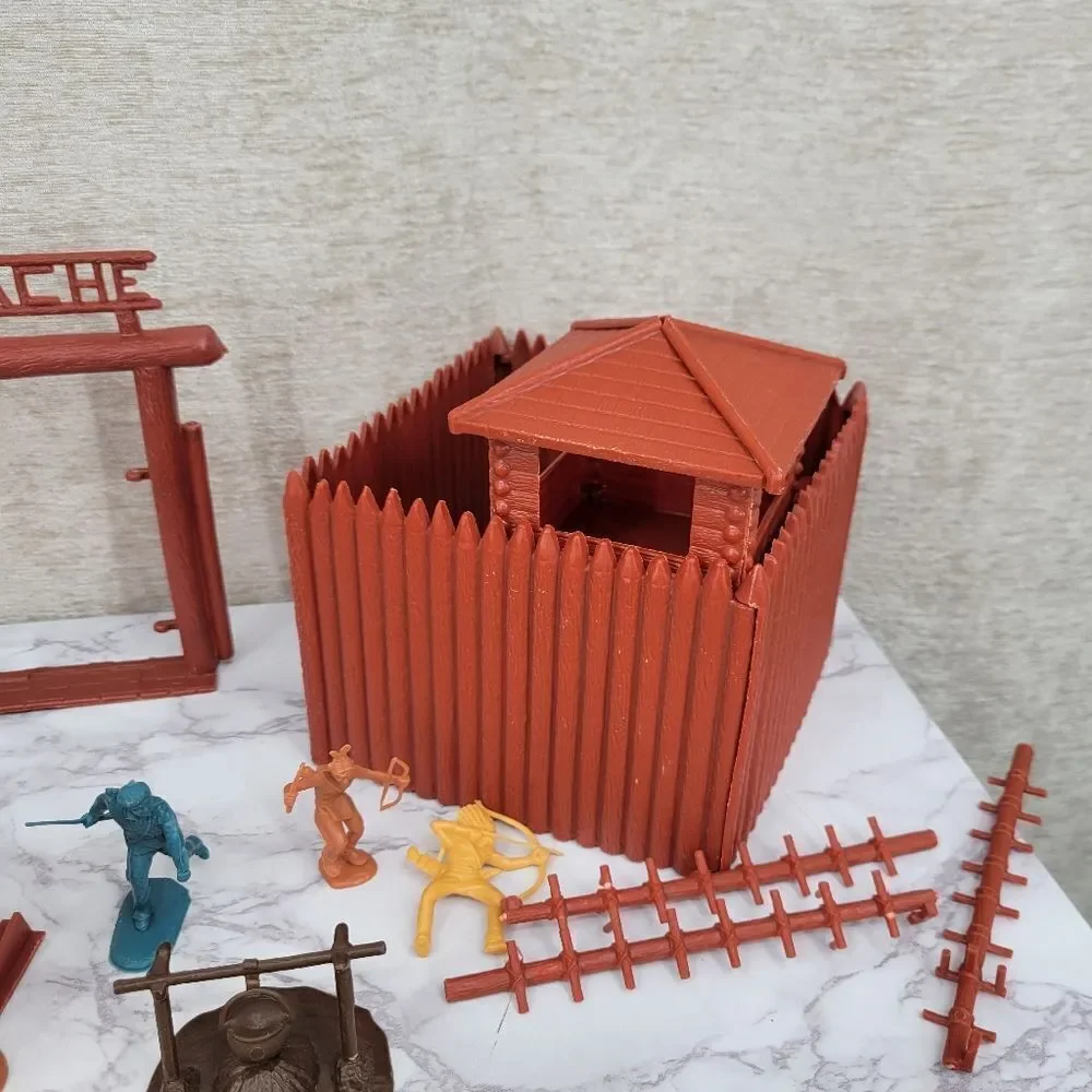 MARX Toys Vintage Apache Western Fort Playset with Brown Blue Red Figures